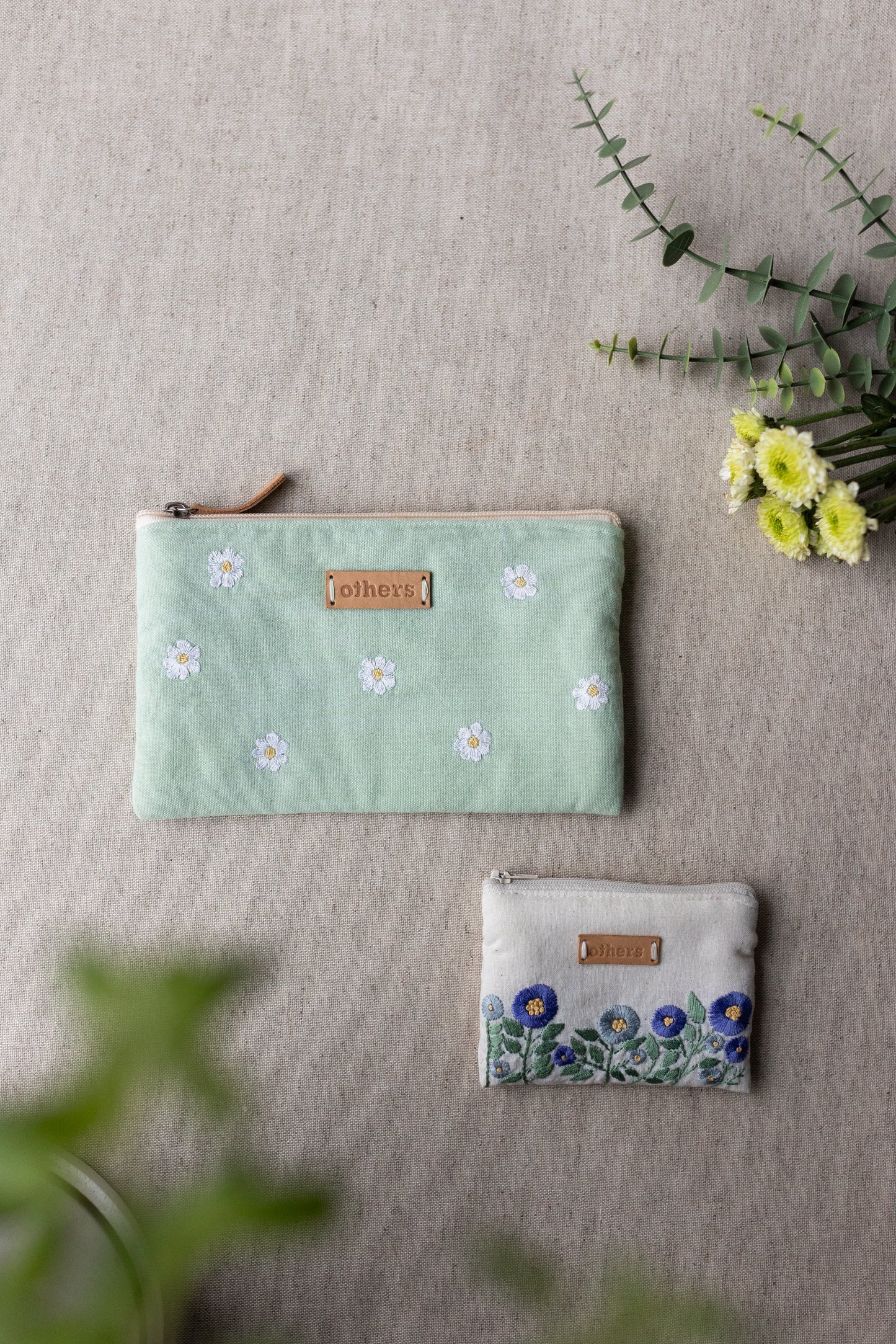 Embroidered purse small