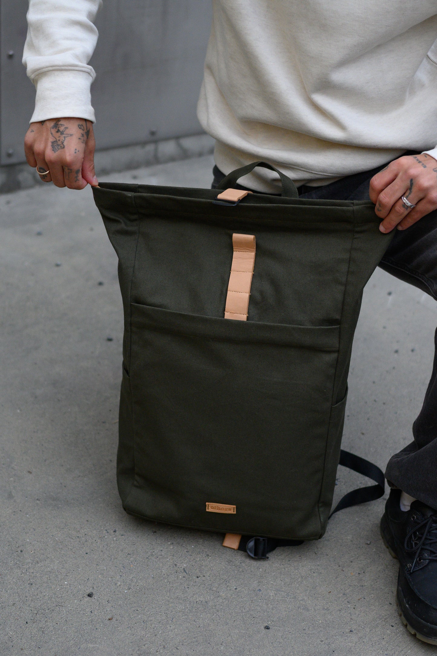 Roll top backpack - dark green